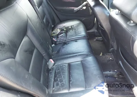 2003 Volkswagen Golf Gls 2.0L from USA, damaged, VIN 9BWGK61J234055409